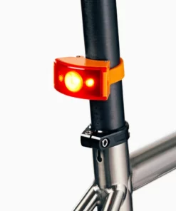 Bookman Curve Rear Light -France Pièces Pour Vélos Soldes CurveLight Orange Rear Onbike 2 f4e53821 fa5f 491f 944c 11efeb017271 1800x1800