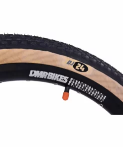 DMR DJ24 Dirt Jump And Street Tyre 25 DMR DJ24 Dirt Jump And Street Tyre -France Pièces Pour Vélos Soldes DMR DJ 24 SKINWALL TYRE DETAIL