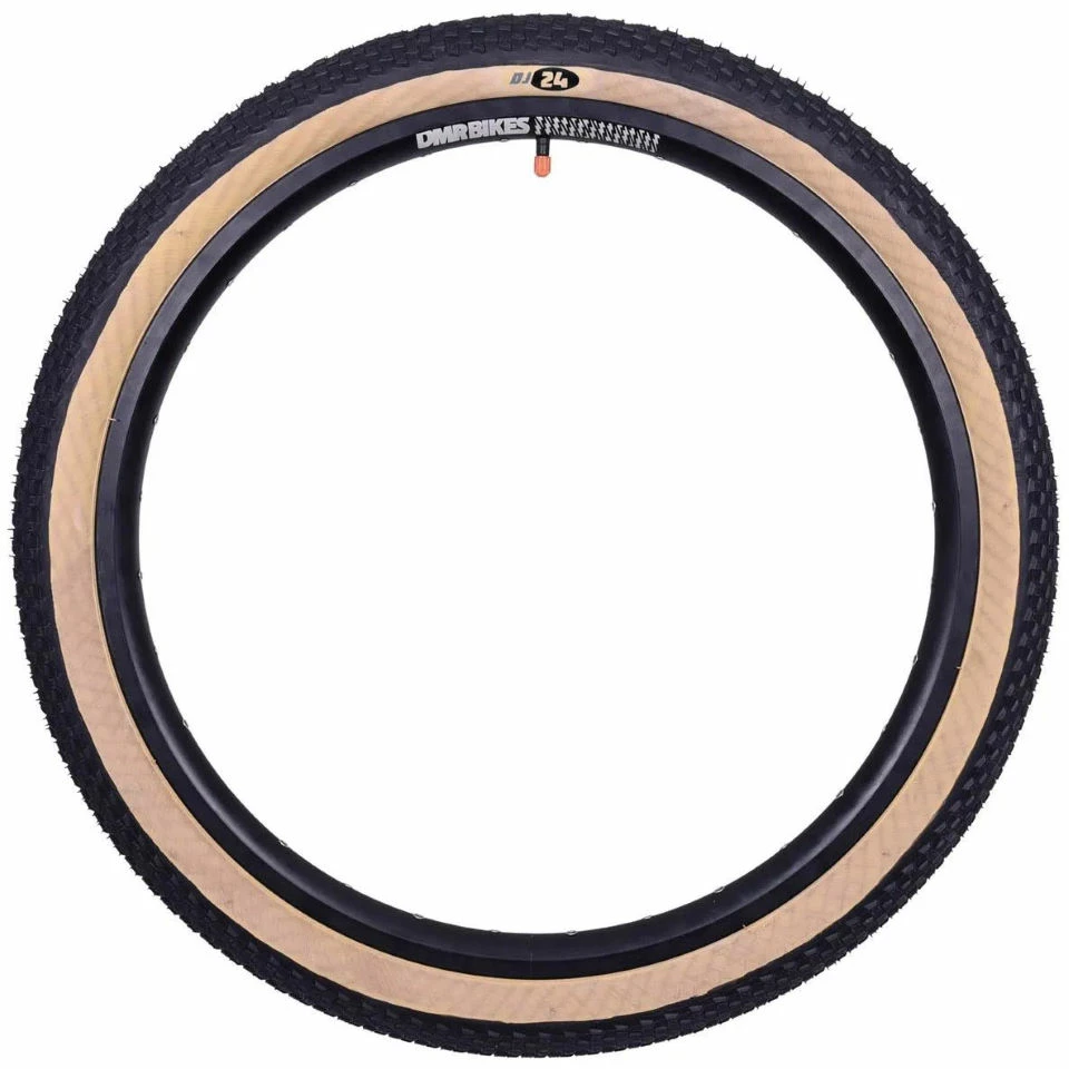 DMR DJ24 Dirt Jump And Street Tyre 10 DMR DJ24 Dirt Jump And Street Tyre – Image 8