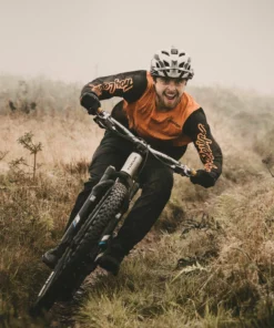 Goodyear Newton Enduro Tubeless Front MTB Tyre Black 2.5" 2 -France Pièces Pour Vélos Soldes Goodyear Newton Enduro Tubeless Front MTB Tyre Tyres Black GR 015 64 584 V004 R 1