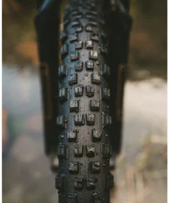 Goodyear Newton Enduro Tubeless Front MTB Tyre Black 2.5" 2 -France Pièces Pour Vélos Soldes Goodyear Newton Enduro Tubeless Front MTB Tyre Tyres Black GR 015 64 584 V004 R 4
