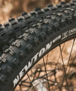 Goodyear Newton Enduro Tubeless Rear MTB Tyre Black 2.4" 29 -France Pièces Pour Vélos Soldes Goodyear Newton Enduro Tubeless Rear MTB Tyre Tyres Black GR 014 61 584 V004 R 6