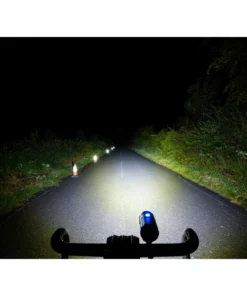 Eclairage Avant LifeLine Pavo Motion (2 400 Lumens) -France Pièces Pour Vélos Soldes lights comparison 102755560